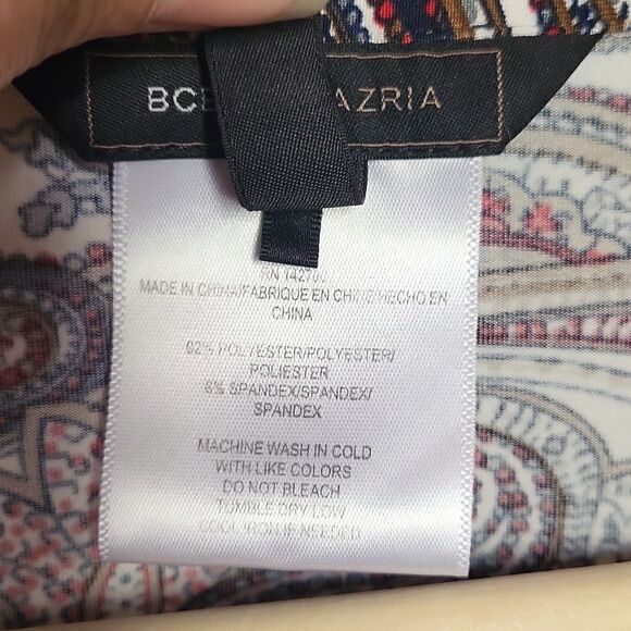 BCBGMaxazria Paisley Print Long Sleeved Button Down Shirt, Snap Closure Size L - Picture 9 of 9